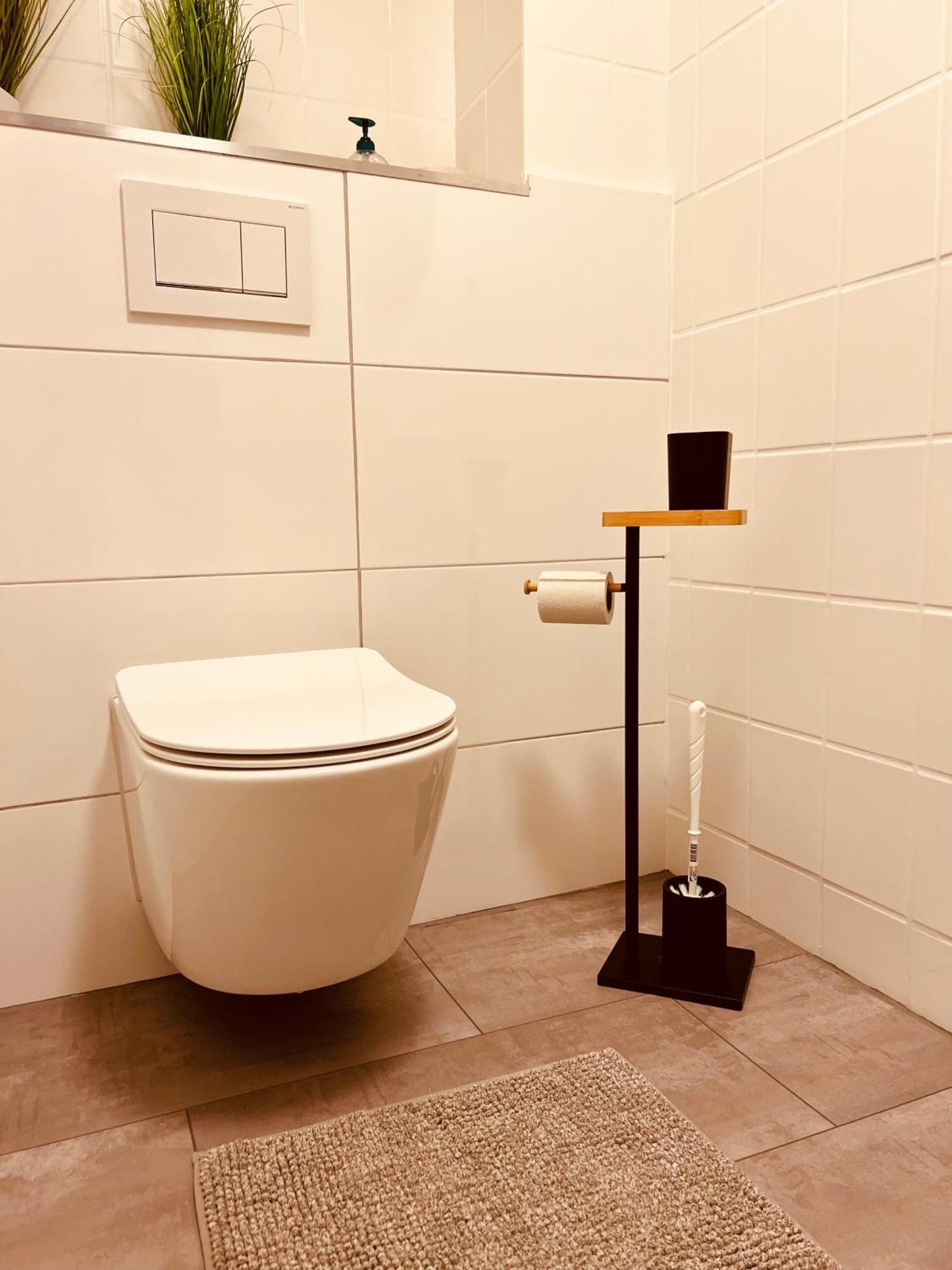 Cologne Luxe Living: Opulent Elegance Unleashed Apartment Ngoại thất bức ảnh